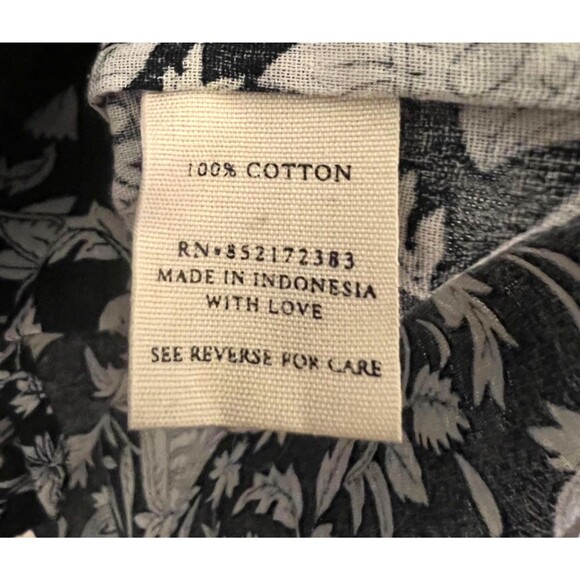 PANEROS Chloe Shirt Midnight Garden Black/White Floral Ruffle Neckline Preppy L - Picture 9 of 9